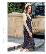 Load image into Gallery viewer, 2018 Winter new velvet Sling bottom skirt temperament celebrity print dress 63100