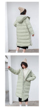 Load image into Gallery viewer, [Clearing the warehouse and killing 326 yuan per second without refund or replacement] Female 3025 with medium and long white duck down jacket