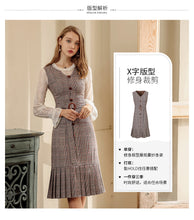 Load image into Gallery viewer, 2018 new brand women's wear round collar pleated skirt with warm temperament and light maturity dress 69377