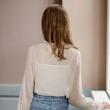 Load image into Gallery viewer, New Winter 2008 Brand Women's Horn Sleeve Pure Colour Pullover Small Shirt Temperament Lady Chiffon Blouse 59073