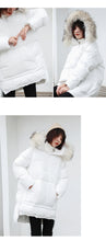 Load image into Gallery viewer, [Clearing the warehouse, killing 366 yuan, no refund, no change] Loose medium-long cap, real wool collar, cotton jacket 3010