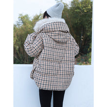 Load image into Gallery viewer, "Clearance seconds kill 436 yuan without refund or change" loose fox fur collar plaid coat down jacket female 3021