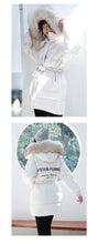 Load image into Gallery viewer, [Clearing the storehouse and killing 256 yuan per second without refund or replacement] Female Big Fox Down Garment with Fur Collar and Cap Jacket 3030