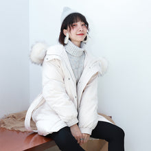 Load image into Gallery viewer, [Clearing the storehouse and killing 256 yuan per second without refund or replacement] Female Big Fox Down Garment with Fur Collar and Cap Jacket 3030