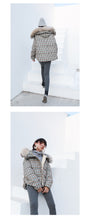 Load image into Gallery viewer, "Clearance seconds kill 436 yuan without refund or change" loose fox fur collar plaid coat down jacket female 3021