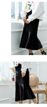 Load image into Gallery viewer, Golden velvet fishtail skirt 8886