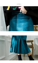 Load image into Gallery viewer, Golden velvet fishtail skirt 8886