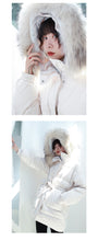 Load image into Gallery viewer, [Clearing the storehouse and killing 256 yuan per second without refund or replacement] Female Big Fox Down Garment with Fur Collar and Cap Jacket 3030