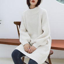 Load image into Gallery viewer, "Clearance seconds kill 86 yuan does not return and does not change" in the long knit base shirt female half turtle neck loose 8910
