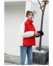 Load image into Gallery viewer, [Clearing the warehouse and killing 69 yuan per second without refund or exchange] Women's warm short cotton jacket 2276 with lamb wool and cotton clothes spliced together
