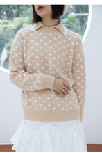 Load image into Gallery viewer, A sweater for women 2018 autumn and winter sable plaid long sleeve sweater fresh lapel sweater women 5173