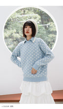 Load image into Gallery viewer, A sweater for women 2018 autumn and winter sable plaid long sleeve sweater fresh lapel sweater women 5173