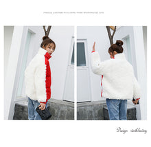 Load image into Gallery viewer, [Clearing the warehouse and killing 69 yuan per second without refund or exchange] Women's warm short cotton jacket 2276 with lamb wool and cotton clothes spliced together