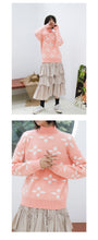 Load image into Gallery viewer, Autumn and winter Korean crew neck macaroon small fresh ins snowflake sweater female pullover long sleeve loose knit 5172