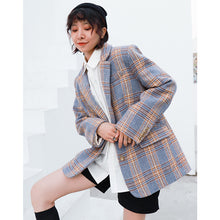 Load image into Gallery viewer, Plaid coat coat women 2018 fall/winter Korean version of short retro Joker lapel tweed coat suit 3063