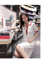 Load image into Gallery viewer, Summer 2019 new women's doll collar bee embroidered knit dress a generation of 8047