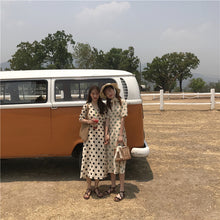 Load image into Gallery viewer, 2019 new retro wave printing high waist lace chiffon dress temperament V neck short sleeve slim dress