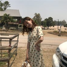 Load image into Gallery viewer, 2019 new retro wave printing high waist lace chiffon dress temperament V neck short sleeve slim dress