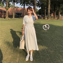Load image into Gallery viewer, New women's dress of 2019 V-neck, short sleeve, plaid, retro foam sleeve, loose waist tie dress