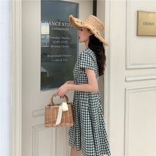Load image into Gallery viewer, 2019 Korean version of small fresh Hong Kong green retro waist V-neck plaid dress 9920