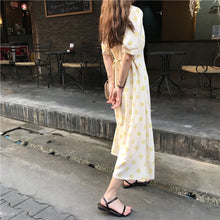 Load image into Gallery viewer, 2019 new retro wave printing high waist lace chiffon dress temperament V neck short sleeve slim dress
