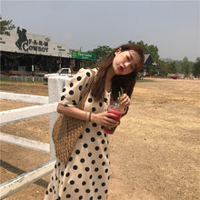 Load image into Gallery viewer, 2019 new retro wave printing high waist lace chiffon dress temperament V neck short sleeve slim dress