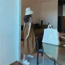 Load image into Gallery viewer, 2009 New Korean Version Loose Design Sense Slip Skirt Half-length Skirt + 100 Sets of Simple Card T-shirt 9923