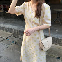 Load image into Gallery viewer, 2019 new retro wave printing high waist lace chiffon dress temperament V neck short sleeve slim dress