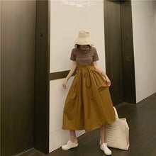 Load image into Gallery viewer, 2009 New Korean Version Loose Design Sense Slip Skirt Half-length Skirt + 100 Sets of Simple Card T-shirt 9923