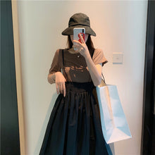 Load image into Gallery viewer, 2009 New Korean Version Loose Design Sense Slip Skirt Half-length Skirt + 100 Sets of Simple Card T-shirt 9923