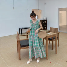 Load image into Gallery viewer, Summer 2019 New Ladies'Lotus Leaf Edge V-collar Sleeveless Chequered Dress 8893