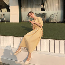 Load image into Gallery viewer, New women's dress of 2019 V-neck, short sleeve, plaid, retro foam sleeve, loose waist tie dress