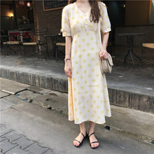 Load image into Gallery viewer, 2019 new retro wave printing high waist lace chiffon dress temperament V neck short sleeve slim dress