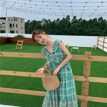 Load image into Gallery viewer, Summer 2019 New Ladies'Lotus Leaf Edge V-collar Sleeveless Chequered Dress 8893
