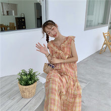 Load image into Gallery viewer, Summer 2019 New Ladies'Lotus Leaf Edge V-collar Sleeveless Chequered Dress 8893