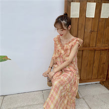 Load image into Gallery viewer, Summer 2019 New Ladies'Lotus Leaf Edge V-collar Sleeveless Chequered Dress 8893
